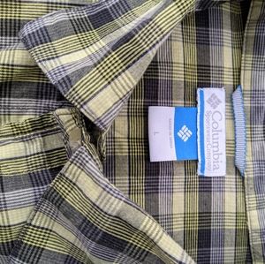 Columbia Short Sleeve